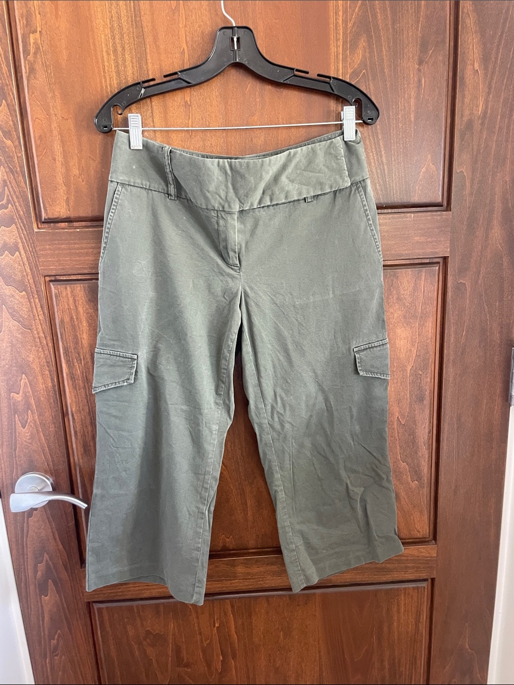 INC International Concepts Olive Green Wide-Leg Cargo Capris